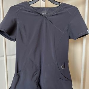 XS Cherokee Infinity 4-Pocket Scrub top in Gray